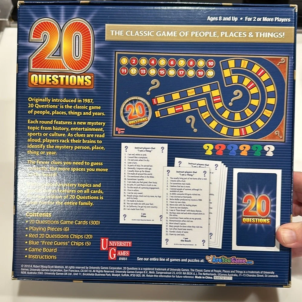 UNIVERSITY GAMES 20 Questions Board Game - Complete - NWOT